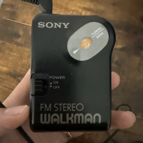 SONY WALKMAN SRF-36 mini radio EUR 25,00 - FR